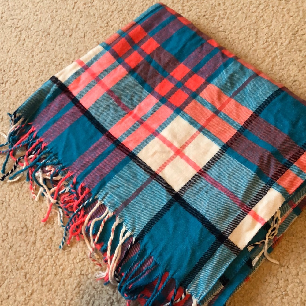 Large Gray Scarf